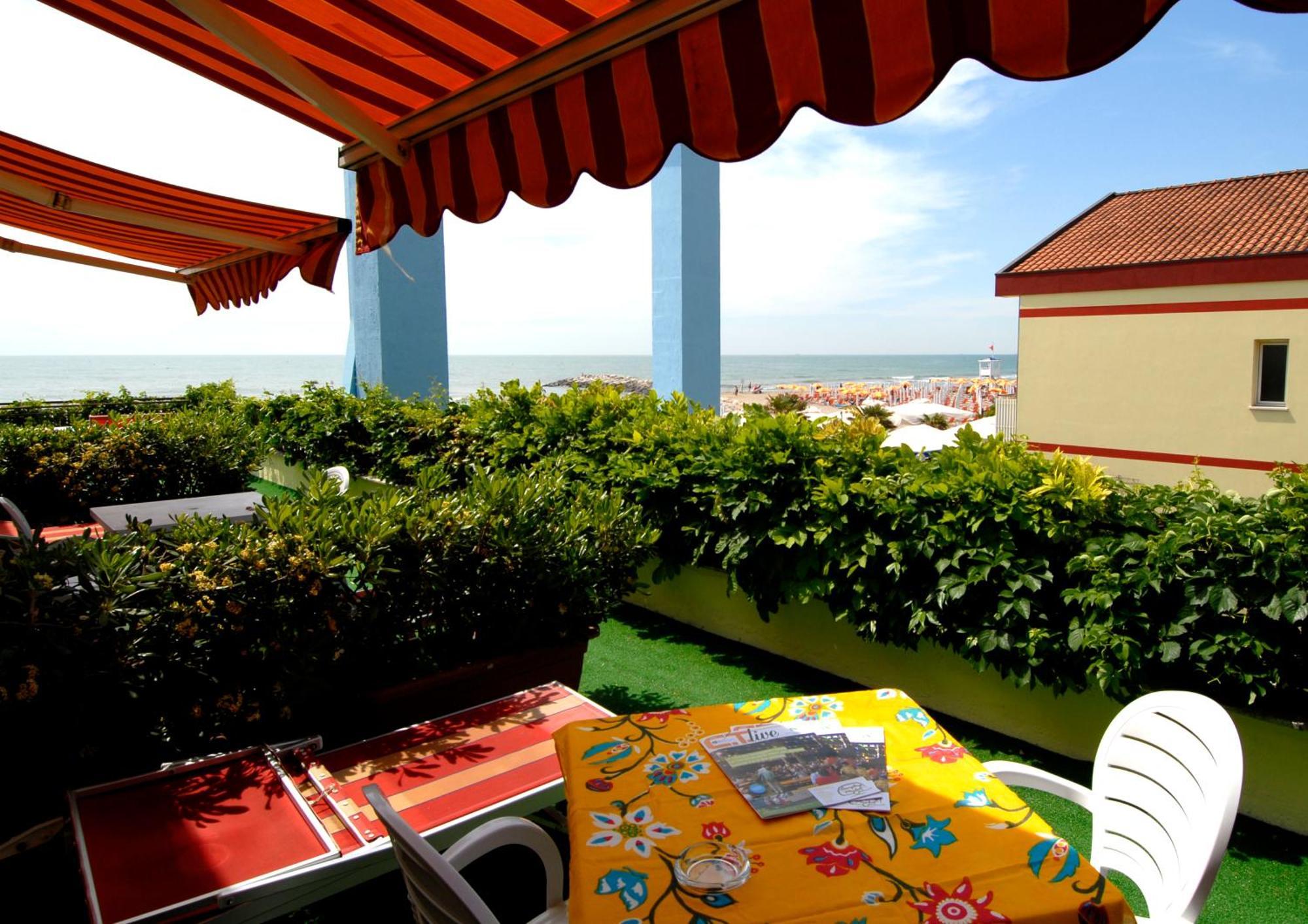 Hotel Righetto Fronte Mare Cavallino-Treporti Buitenkant foto