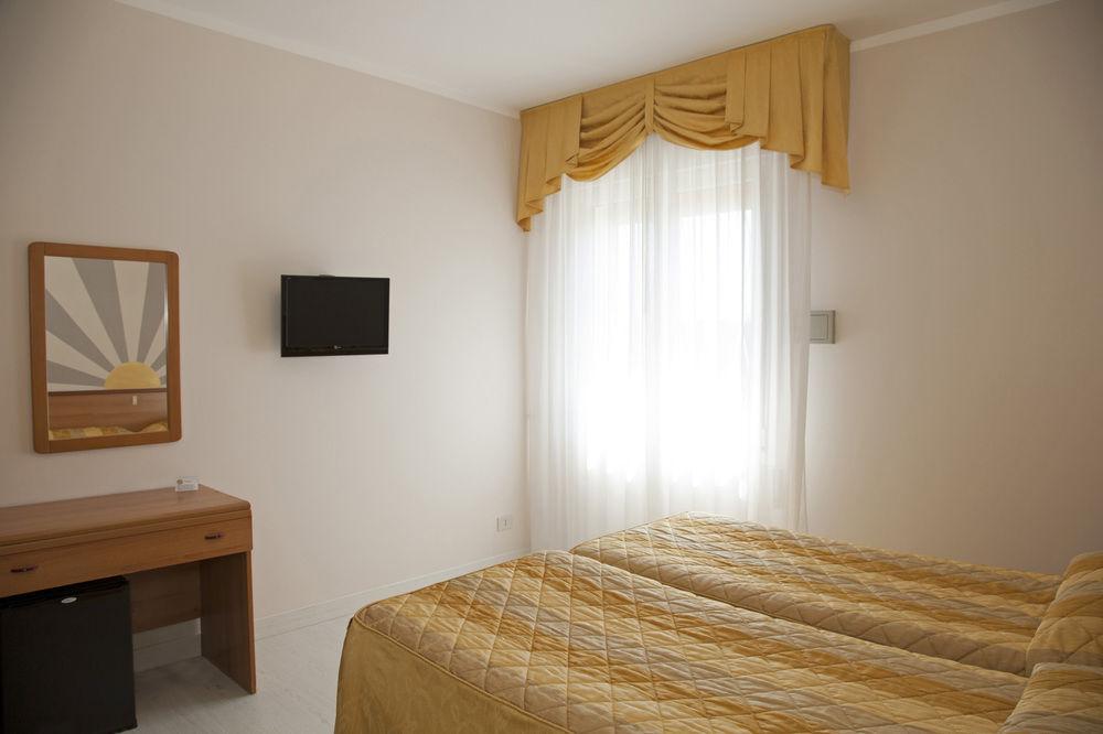 Hotel Righetto Fronte Mare Cavallino-Treporti Buitenkant foto