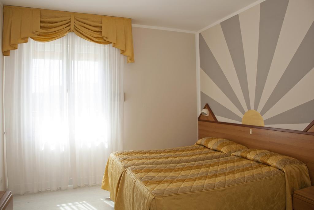 Hotel Righetto Fronte Mare Cavallino-Treporti Buitenkant foto