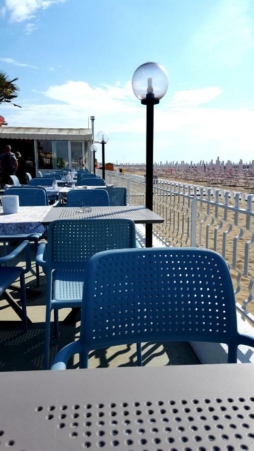 Hotel Righetto Fronte Mare Cavallino-Treporti Buitenkant foto